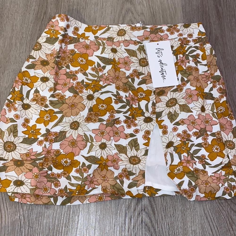 Brand new skirt